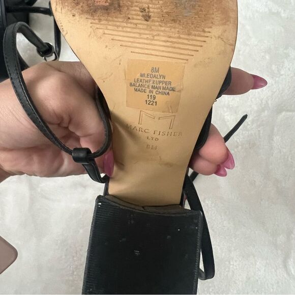 Marc Fisher Womens Mledalyn Black Ankle Strap Heels Size 8 Medium - Picture 3 of 4